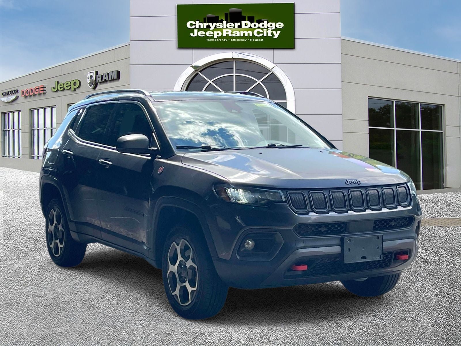 Used 2022 Jeep Compass Trailhawk AWD/4WD image 4