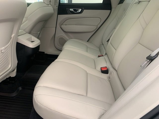 Certified 2023 Volvo XC60 B5 Plus w/ Protection Package Premier image 6