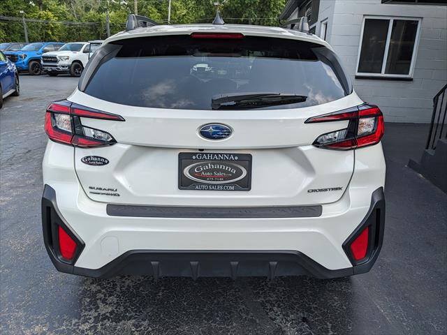 Used 2024 Subaru Crosstrek 2.0i Premium AWD/4WD image 4