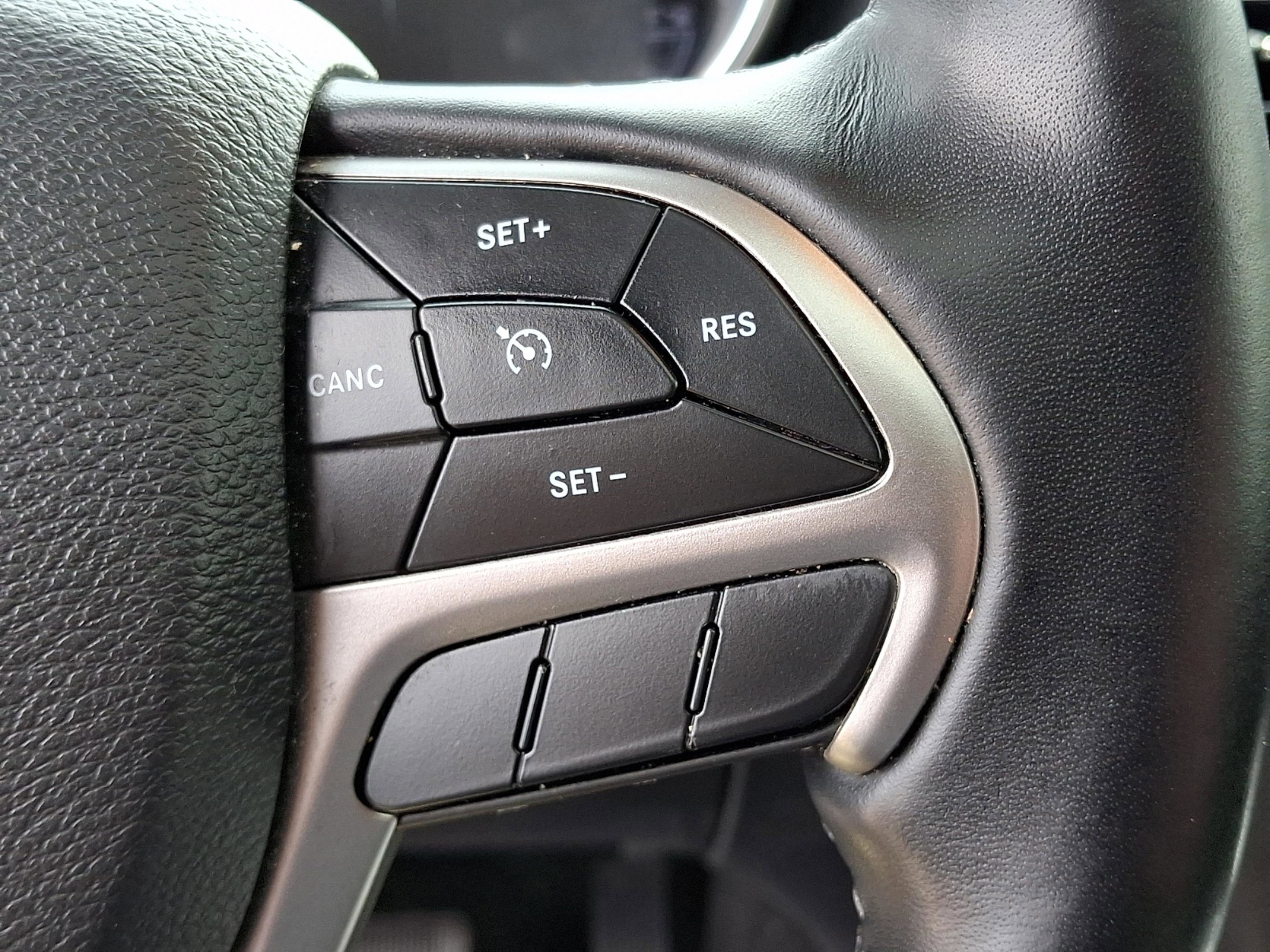 Certified 2021 Jeep Grand Cherokee Limited AWD/4WD image 24