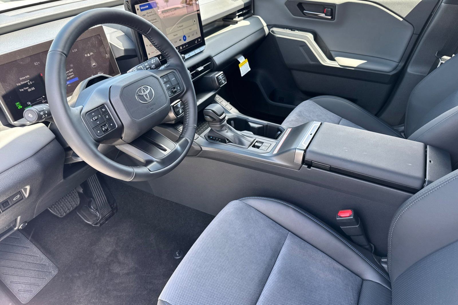 New 2026 Toyota RAV4 XSE AWD/4WD image 9