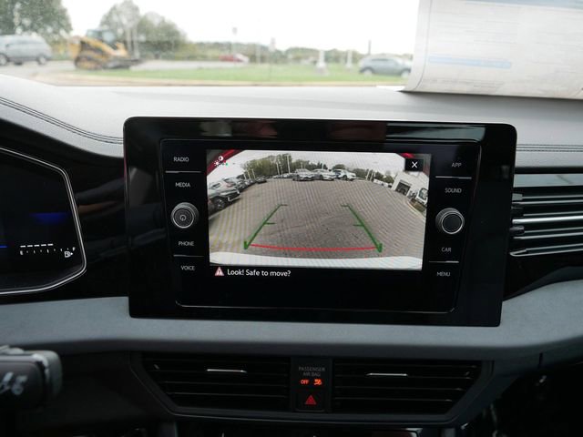 New 2025 Volkswagen Jetta SE FWD image 12