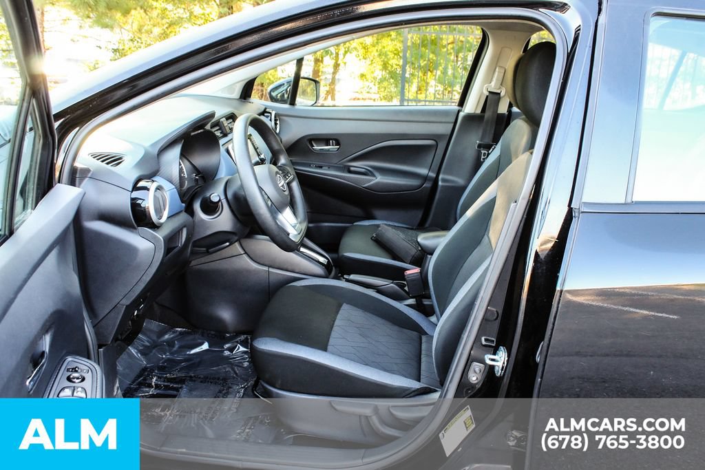 Used 2024 Nissan Versa SV w/ Trunk Package FWD image 15