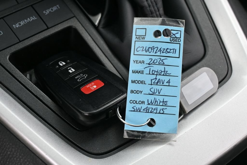 Used 2025 Toyota RAV4 XLE Premium FWD image 28