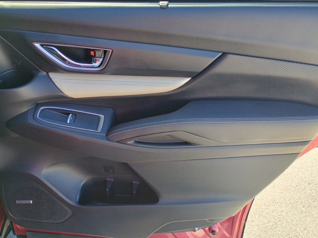 Certified 2022 Subaru Ascent Limited w/ Technology Package image 22