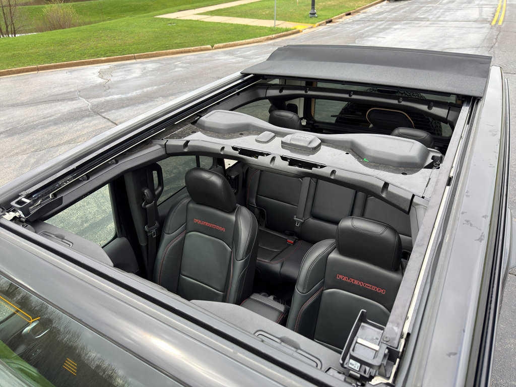Used 2024 Jeep Wrangler Unlimited Rubicon AWD/4WD image 9