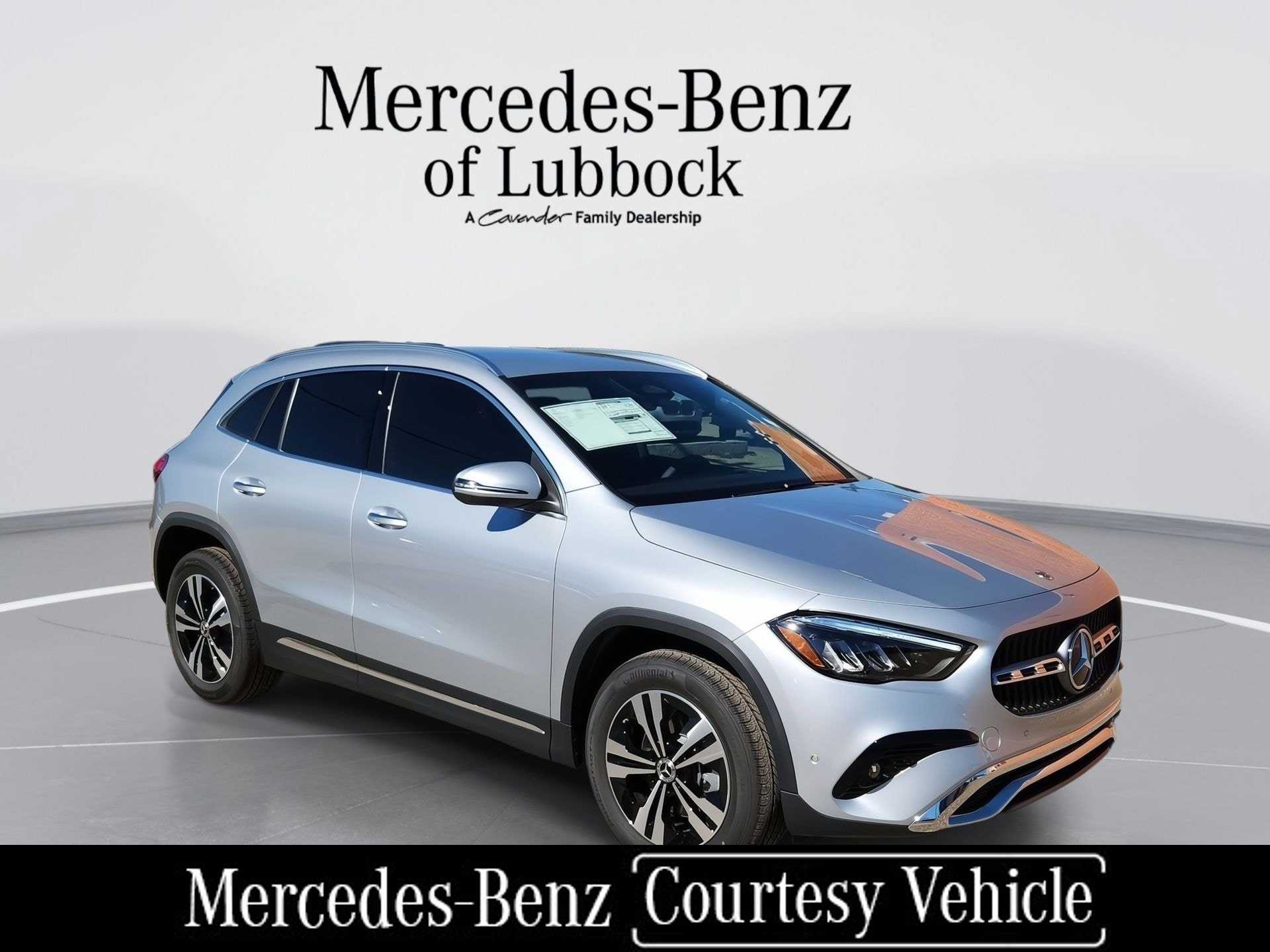 New 2025 Mercedes-Benz GLA 250 4MATIC image 1