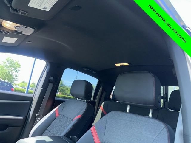Used 2023 Chevrolet Colorado Z71 w/ Advanced Trailering Package AWD/4WD image 17