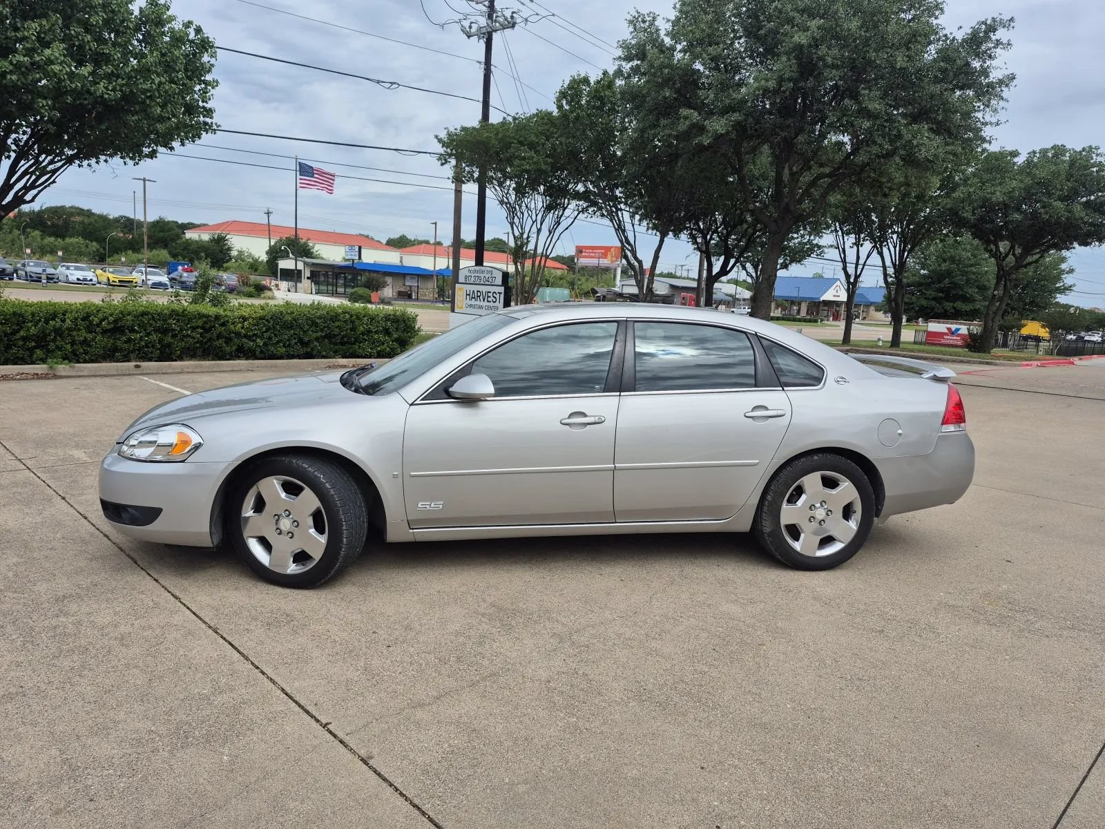 Used 2007 Chevrolet Impala SS w/ Convenience Package FWD image 2