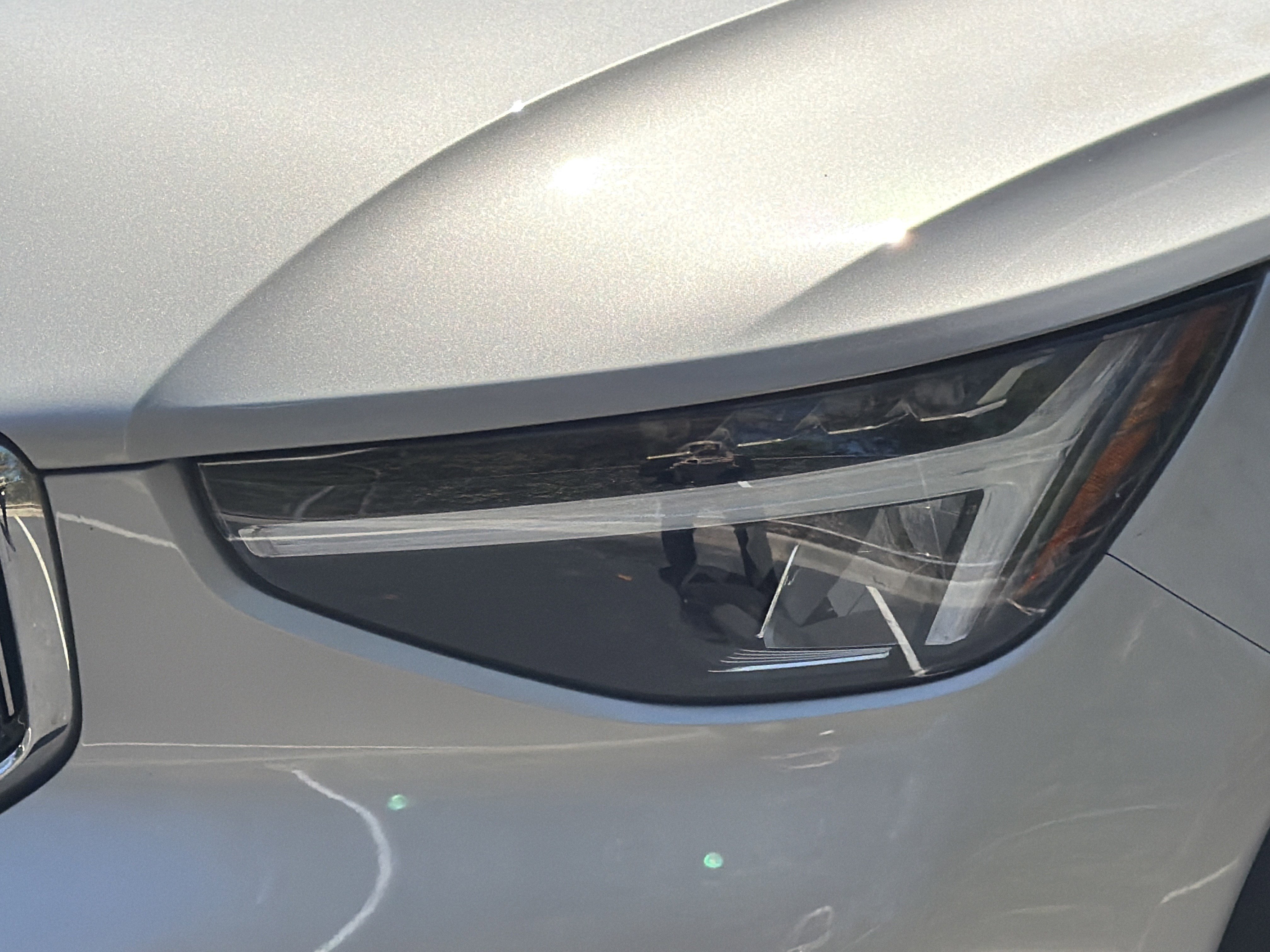 Certified 2025 Volvo XC40 B5 Core image 6