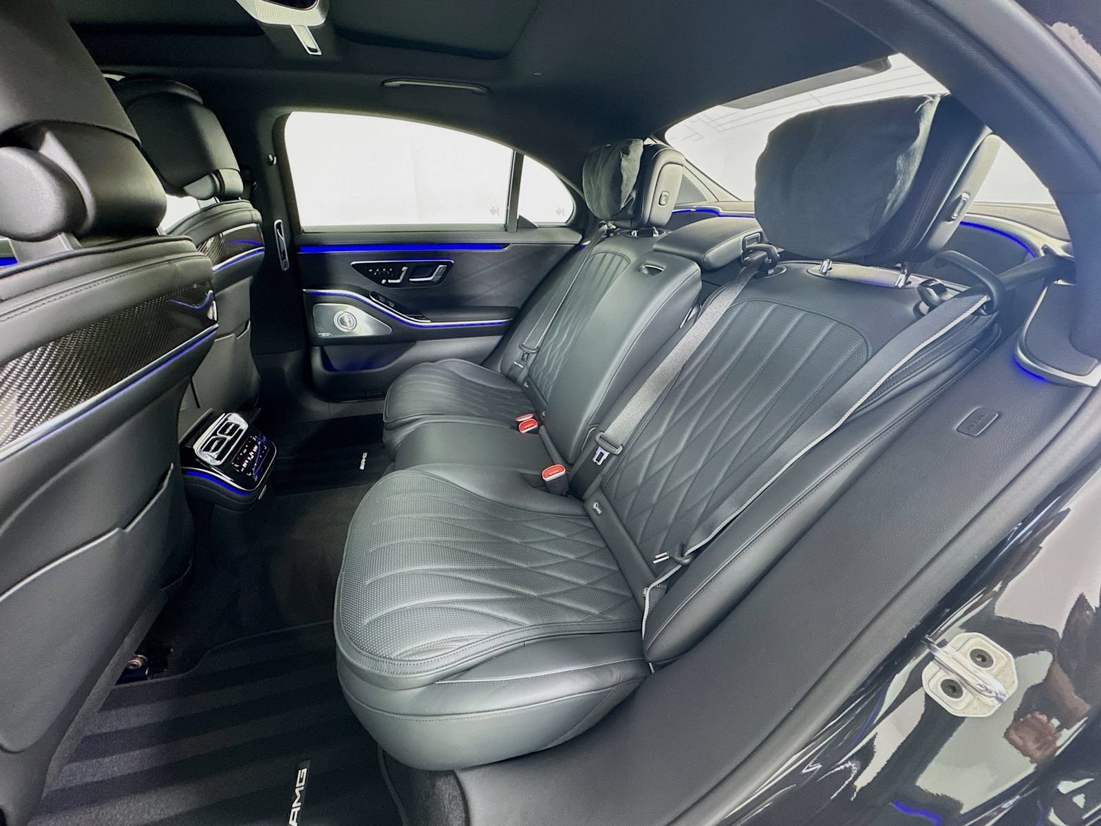 Used 2025 Mercedes-Benz S 63 AMG S image 24
