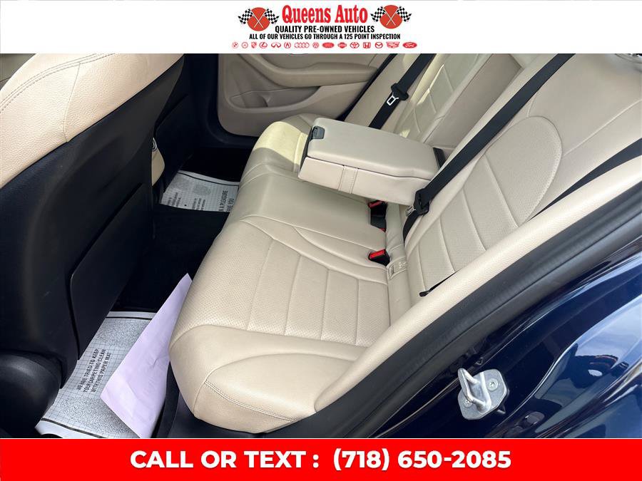 Used 2019 Mercedes-Benz C 300 Sedan image 11