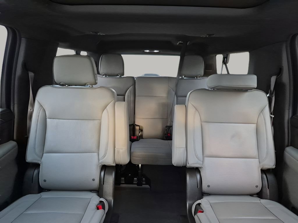 Used 2023 GMC Yukon XL SLT w/ SLT Premium Package image 43