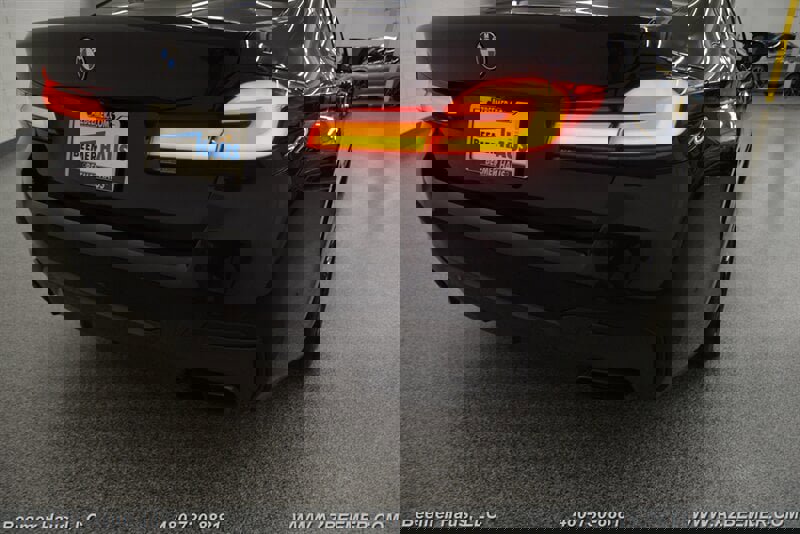 Used 2022 BMW M550i xDrive w/ Executive Package image 43