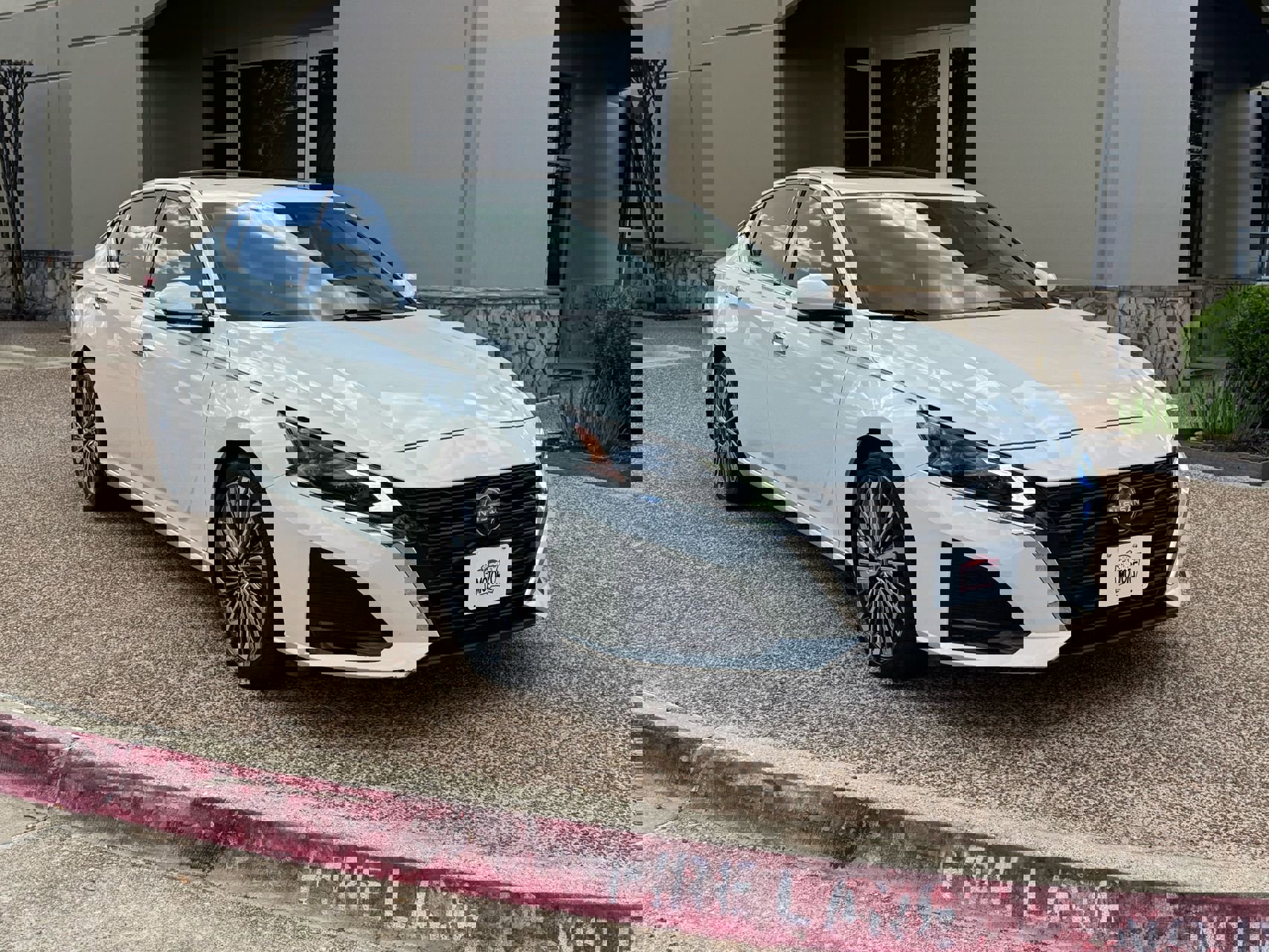 Used 2023 Nissan Altima 2.5 SL image 6