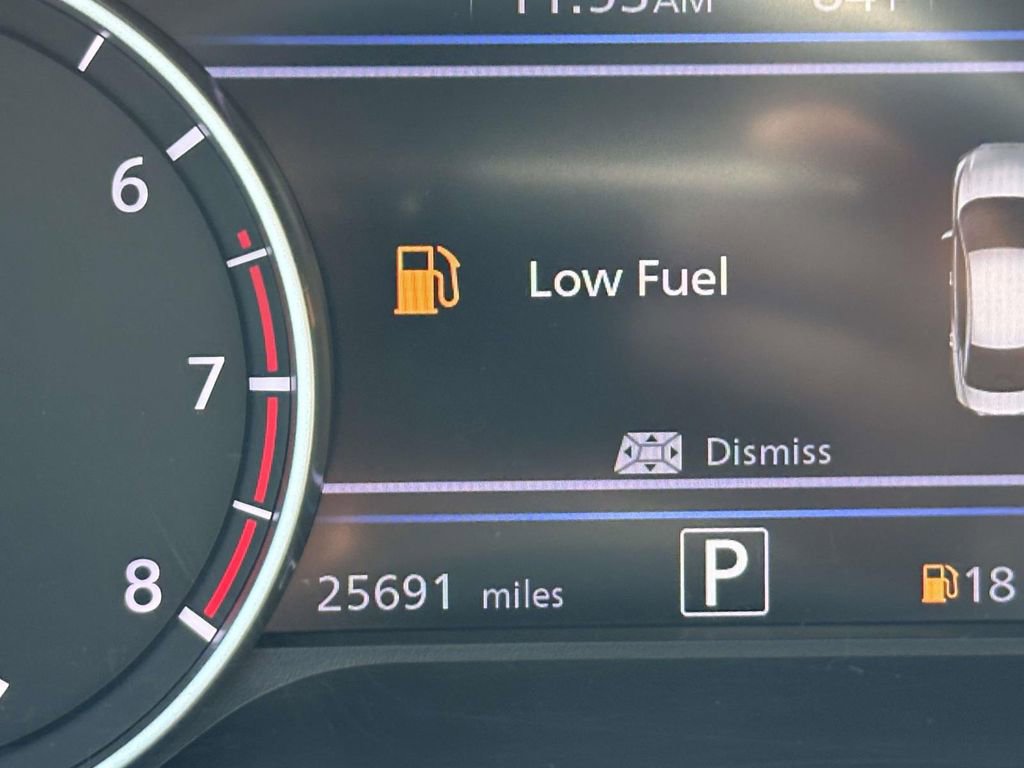 Used 2023 Nissan Sentra SR w/ Trunk Package image 31