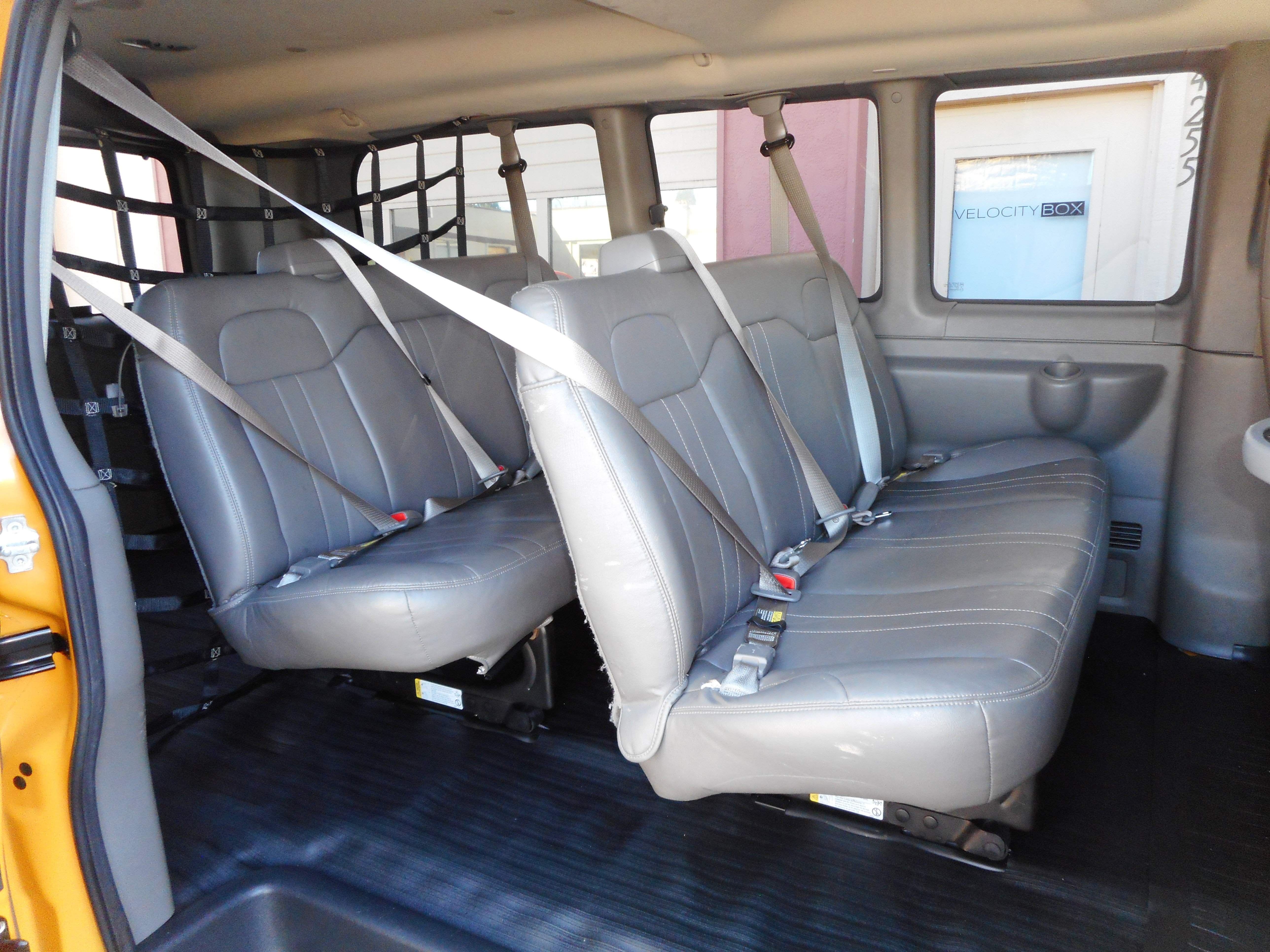 Used 2010 Chevrolet Express 1500 LS image 21