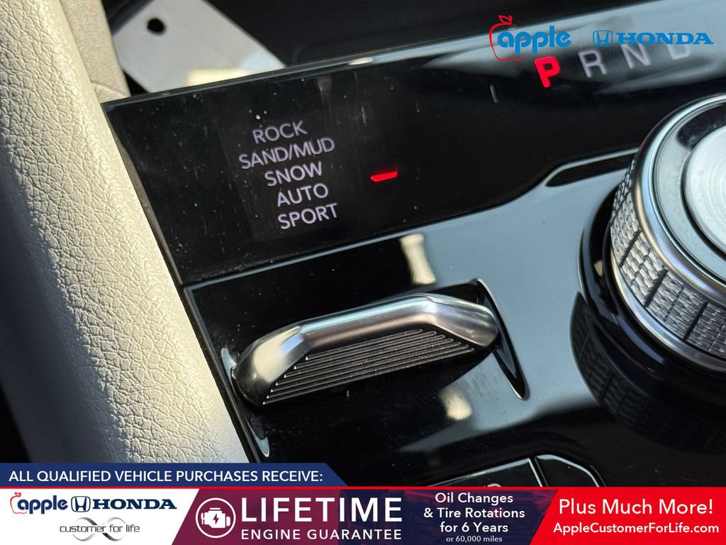 Used 2022 Jeep Grand Cherokee Summit w/ Advanced Protech Group IV AWD/4WD image 28