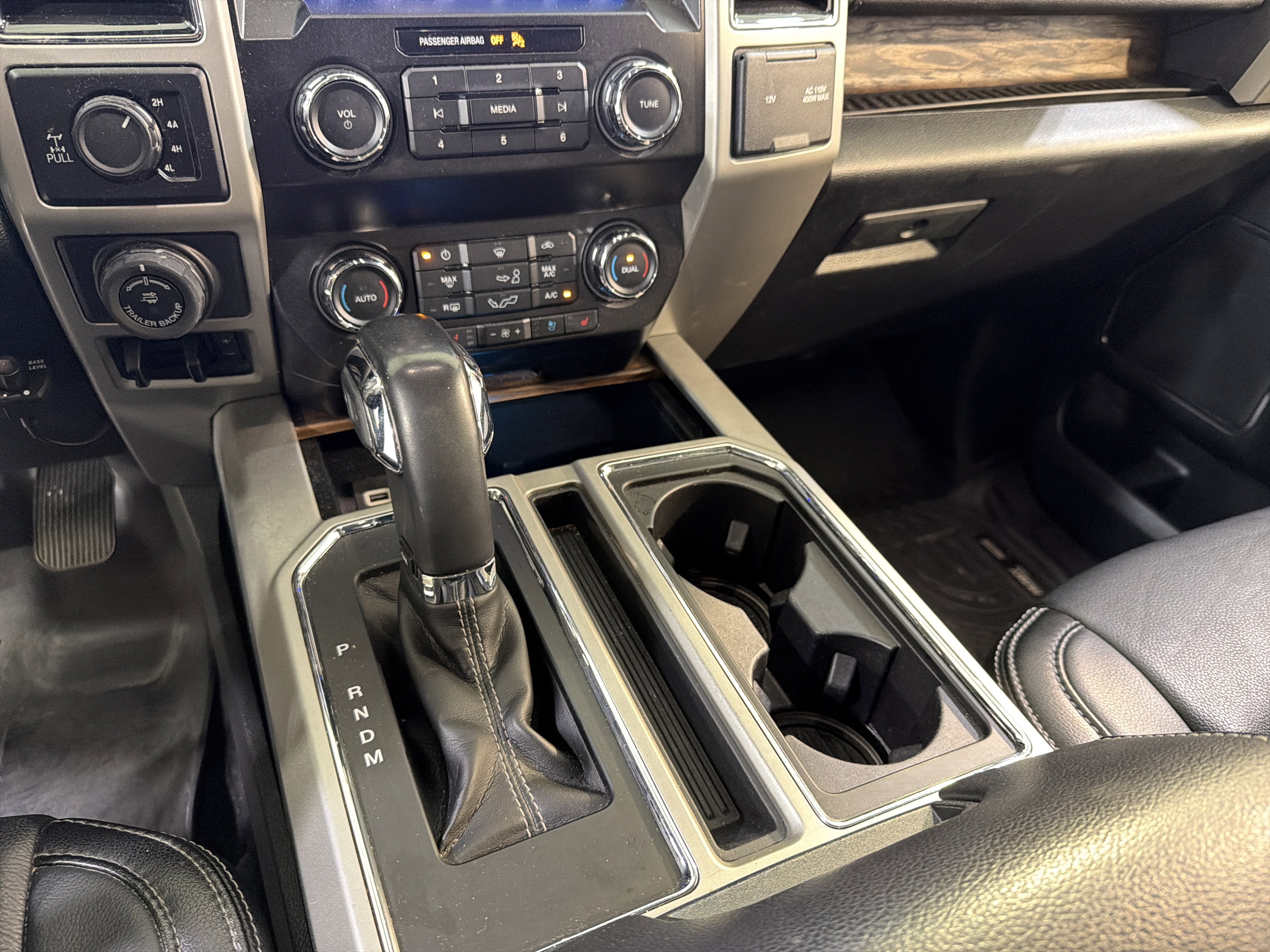 Used 2019 Ford F150 Lariat image 19