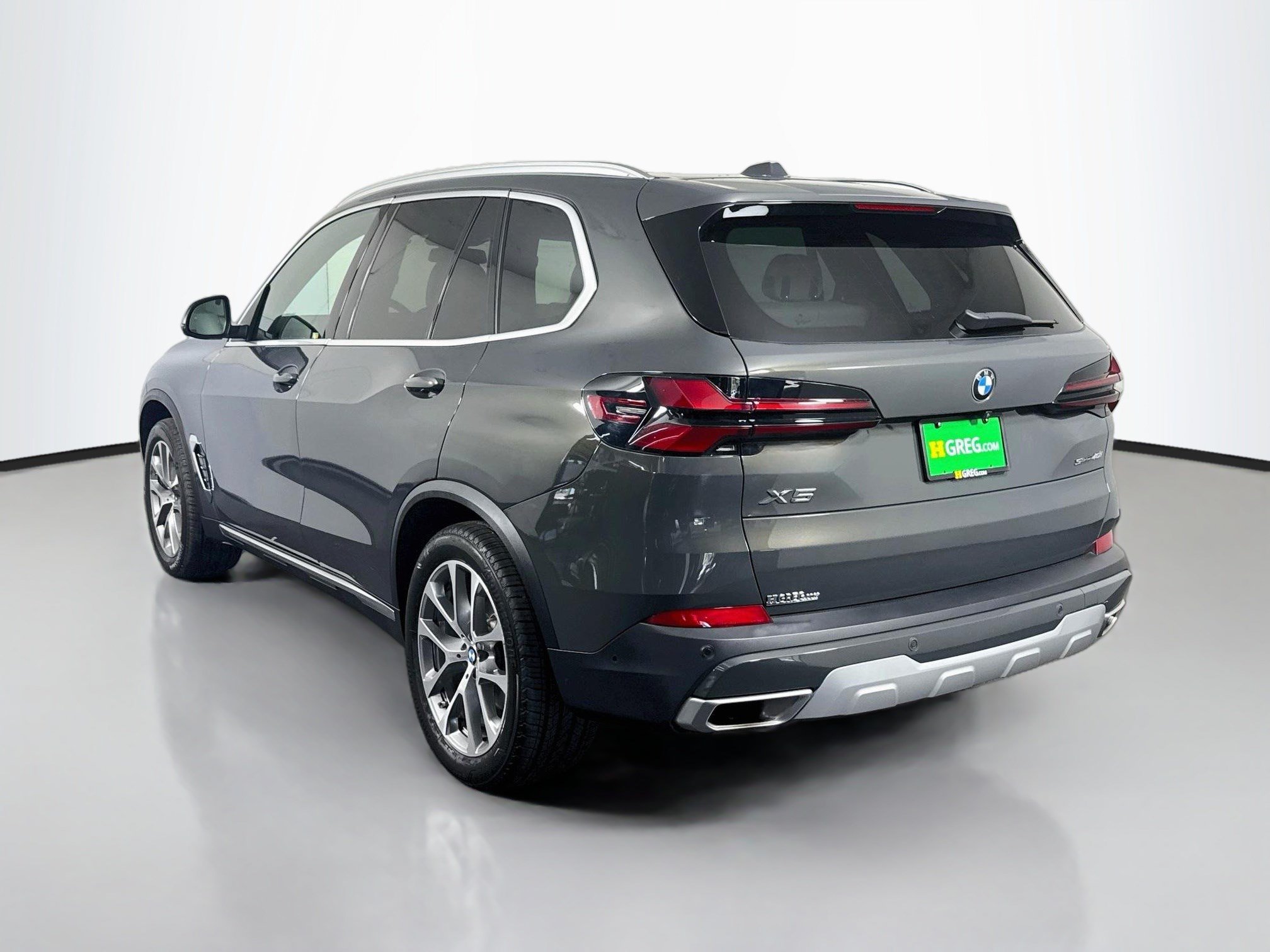 Used 2024 BMW X5 sDrive40i w/ Parking Assistance Package RWD image 7