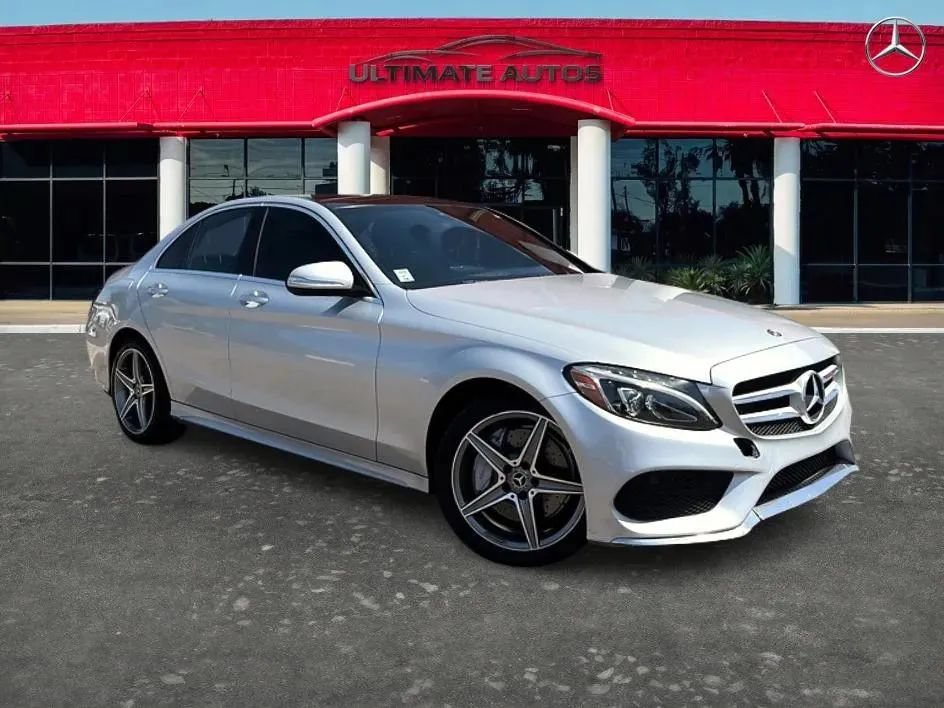 Used 2015 Mercedes-Benz C 300 4MATIC Sedan image 2