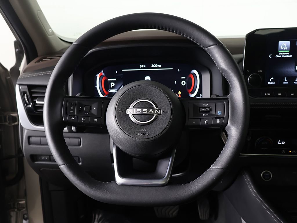 Used 2023 Nissan Rogue Platinum image 37