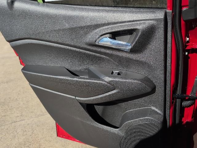 New 2026 Chevrolet Trax LT w/ Driver Confidence Package FWD image 8