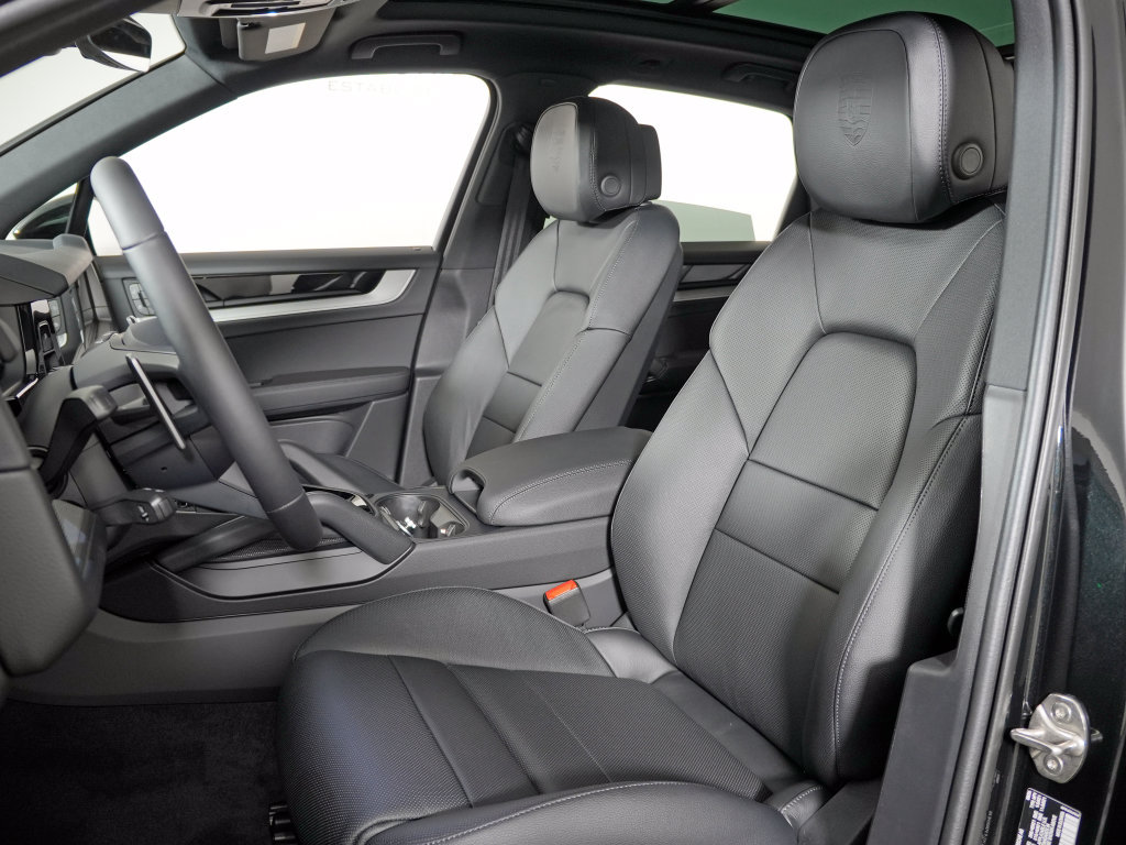 New 2026 Porsche Cayenne S AWD/4WD image 5