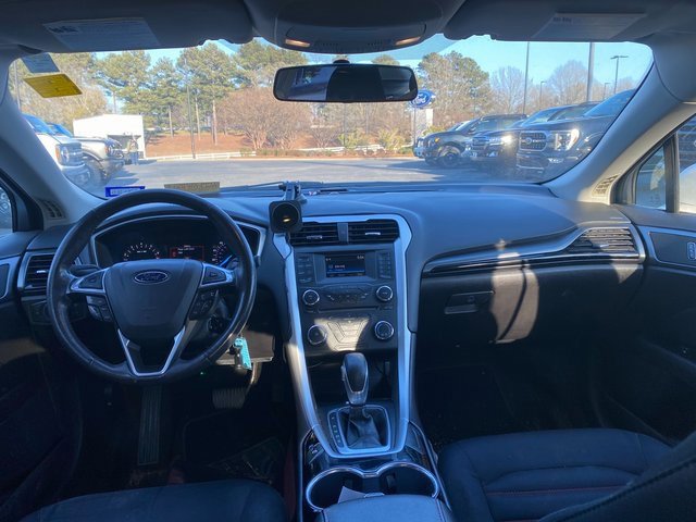 Used 2016 Ford Fusion SE w/ Equipment Group 201A image 10