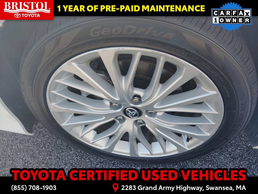Certified 2019 Toyota Camry XLE FWD image 15