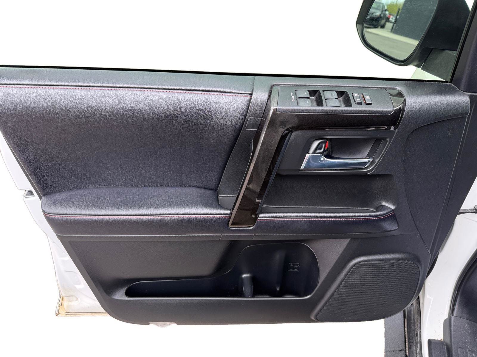 Used 2019 Toyota 4Runner TRD Pro AWD/4WD image 9
