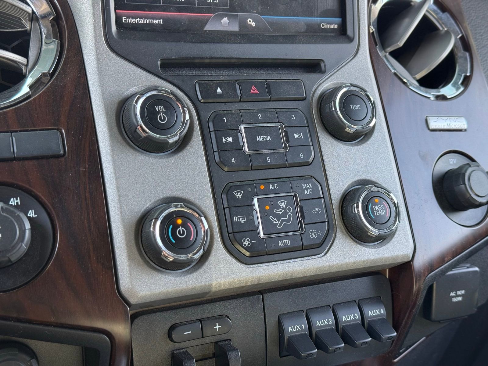 Used 2014 Ford F350 Lariat w/ Chrome Package AWD/4WD image 10