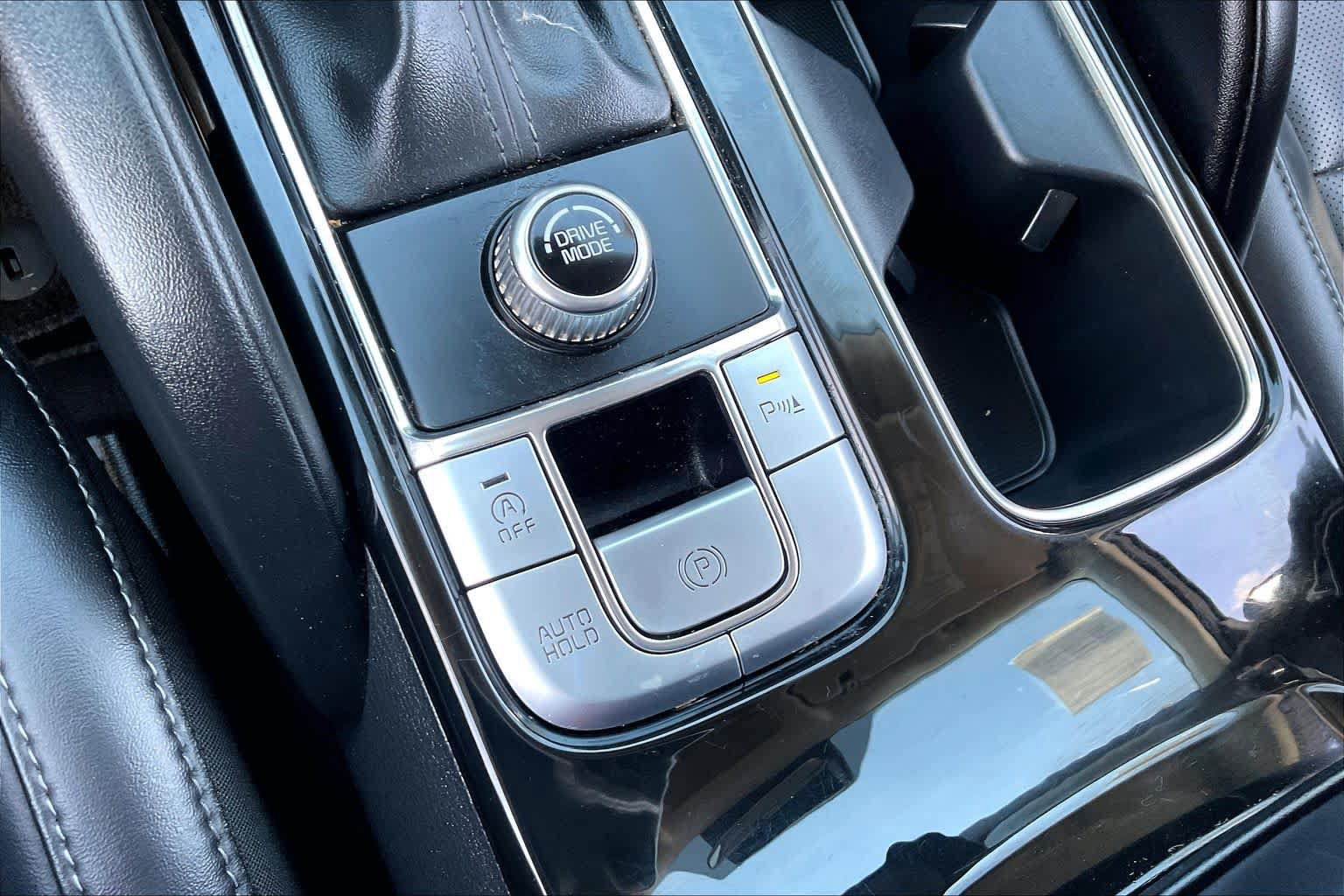 Used 2024 Kia Telluride LX FWD image 29