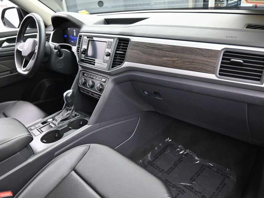 Used 2022 Volkswagen Atlas SE image 45