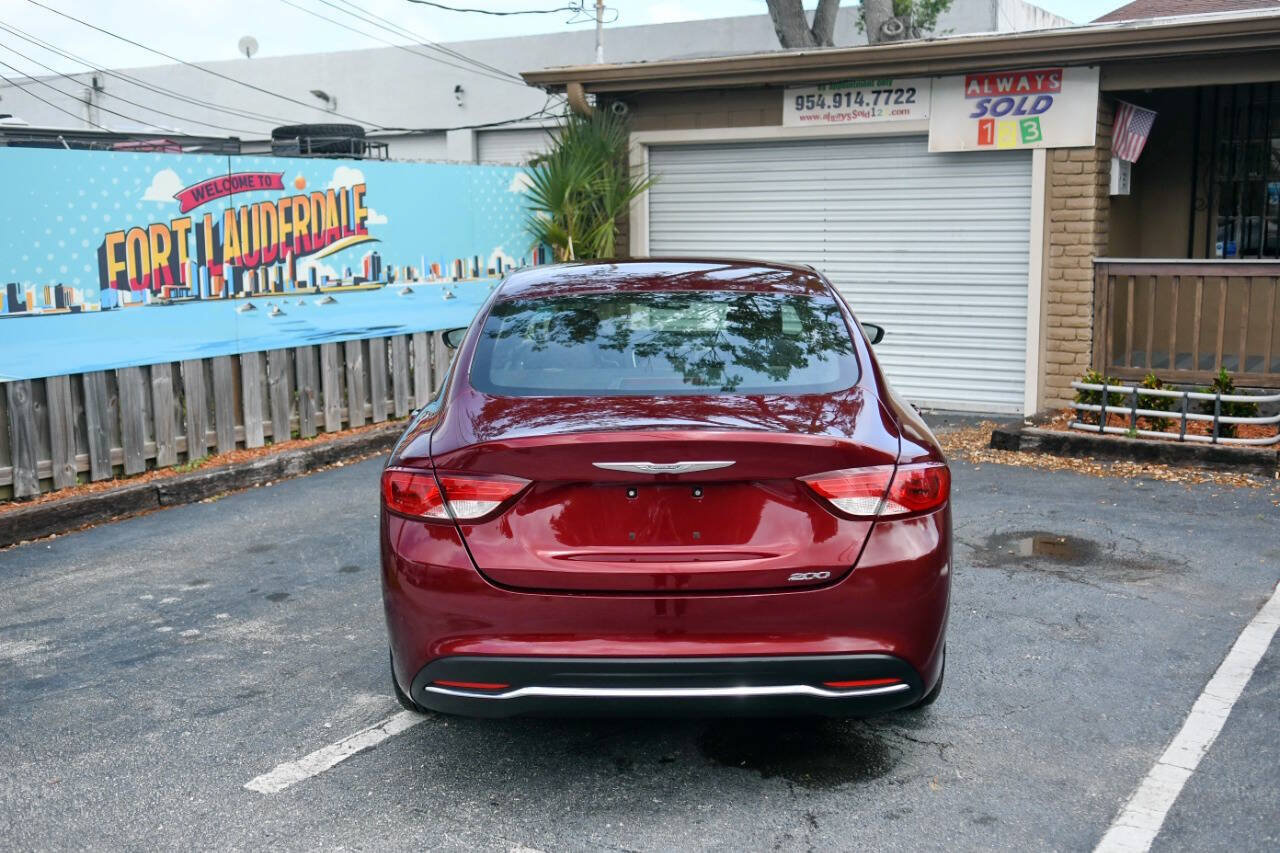 Used 2015 Chrysler 200 Limited FWD image 27