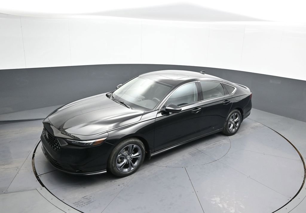 Certified 2023 Honda Accord EX image 31