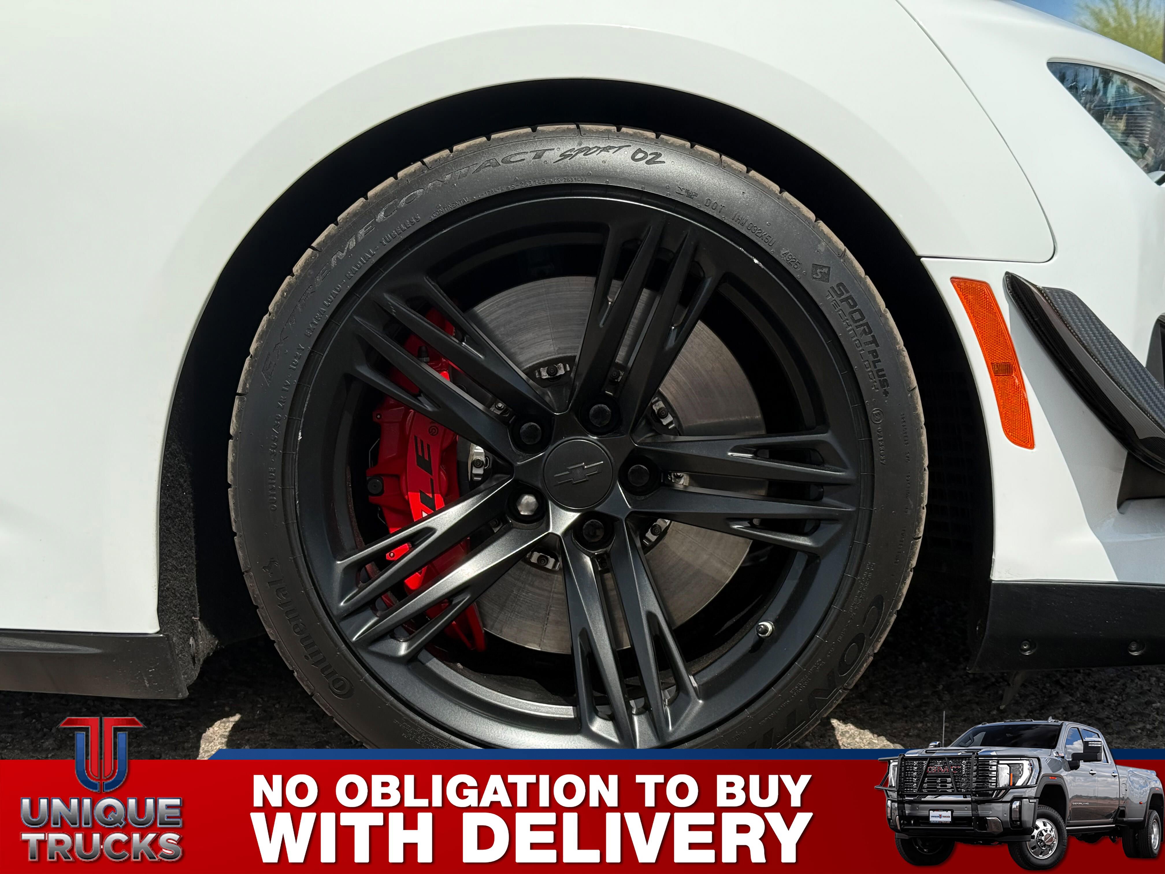 Used 2021 Chevrolet Camaro ZL1 RWD image 6