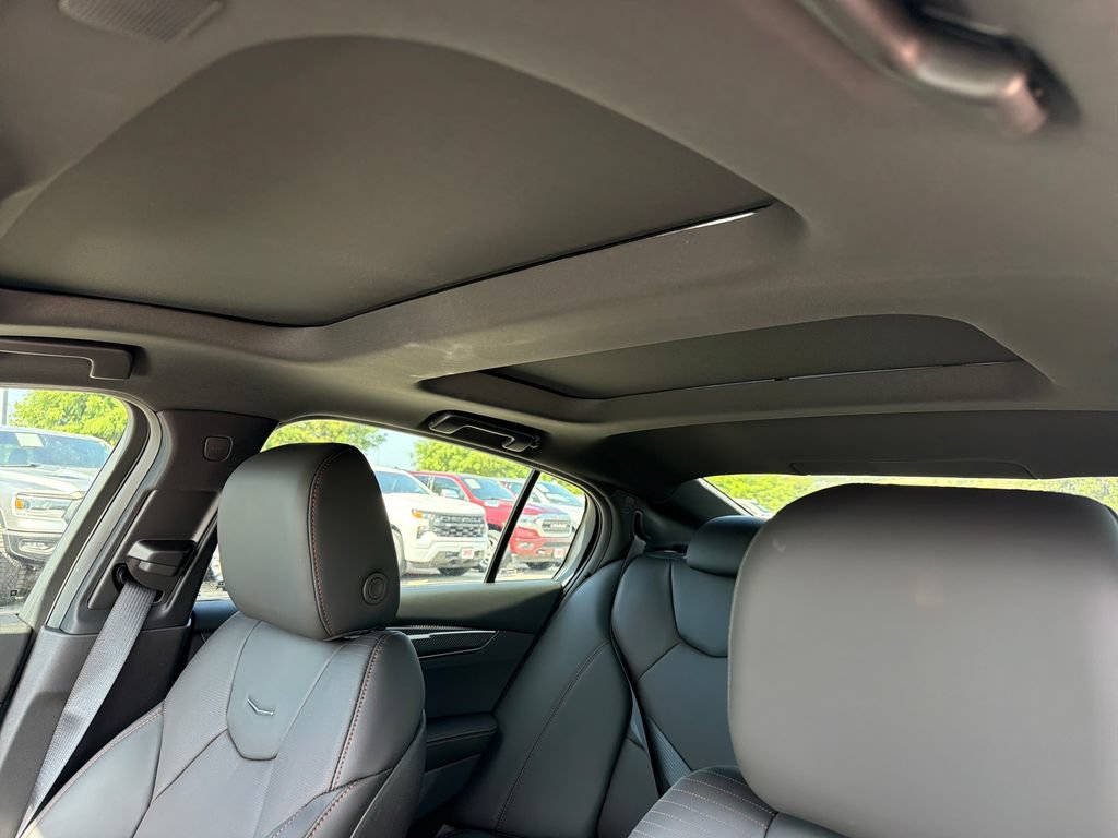 New 2026 Cadillac CT5 Sport w/ Technology Package RWD image 29