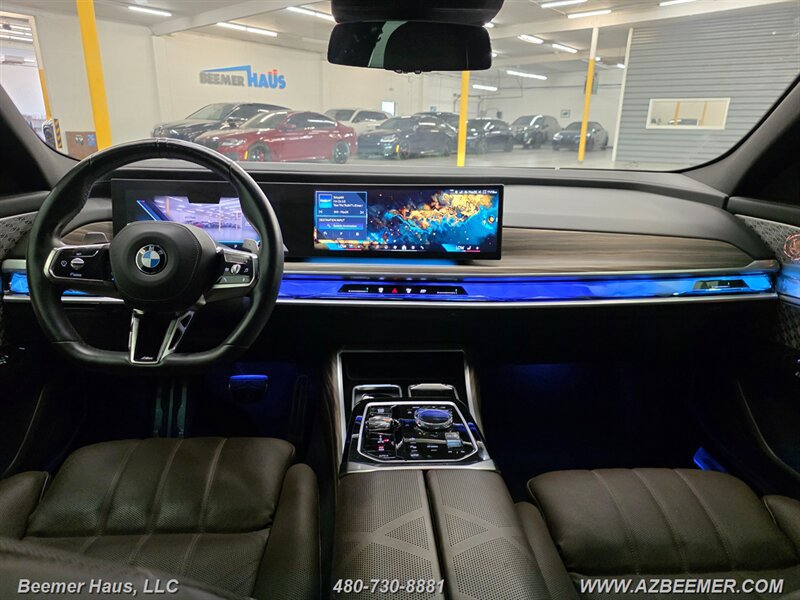 Used 2023 BMW 760i xDrive AWD/4WD image 28