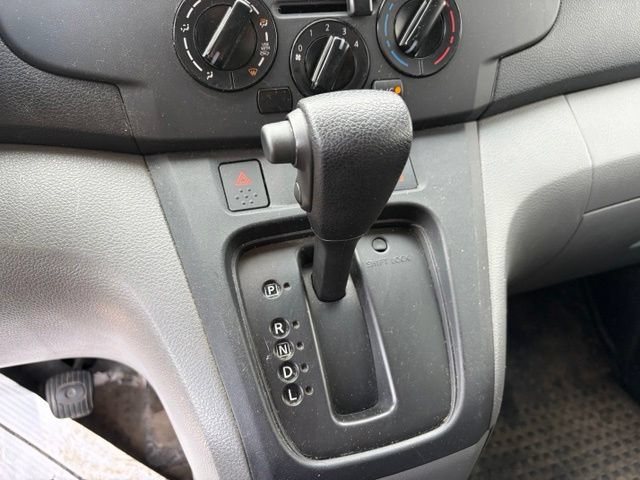 Used 2020 Nissan NV200 S FWD image 14