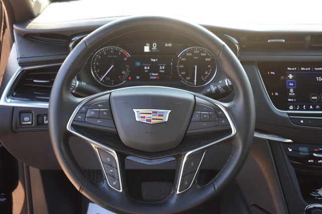 Used 2025 Cadillac XT5 Premium Luxury image 21
