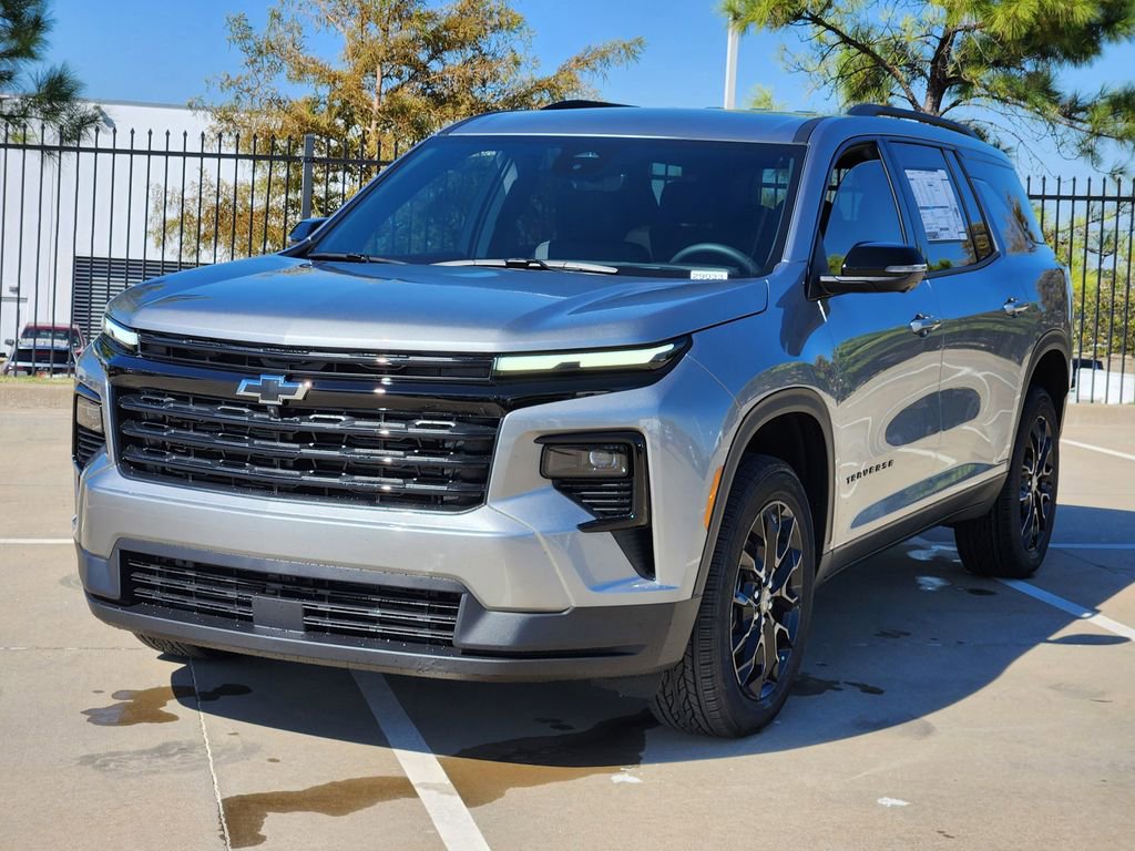 New 2026 Chevrolet Traverse RS w/ LPO, Floor Liner Package image 2