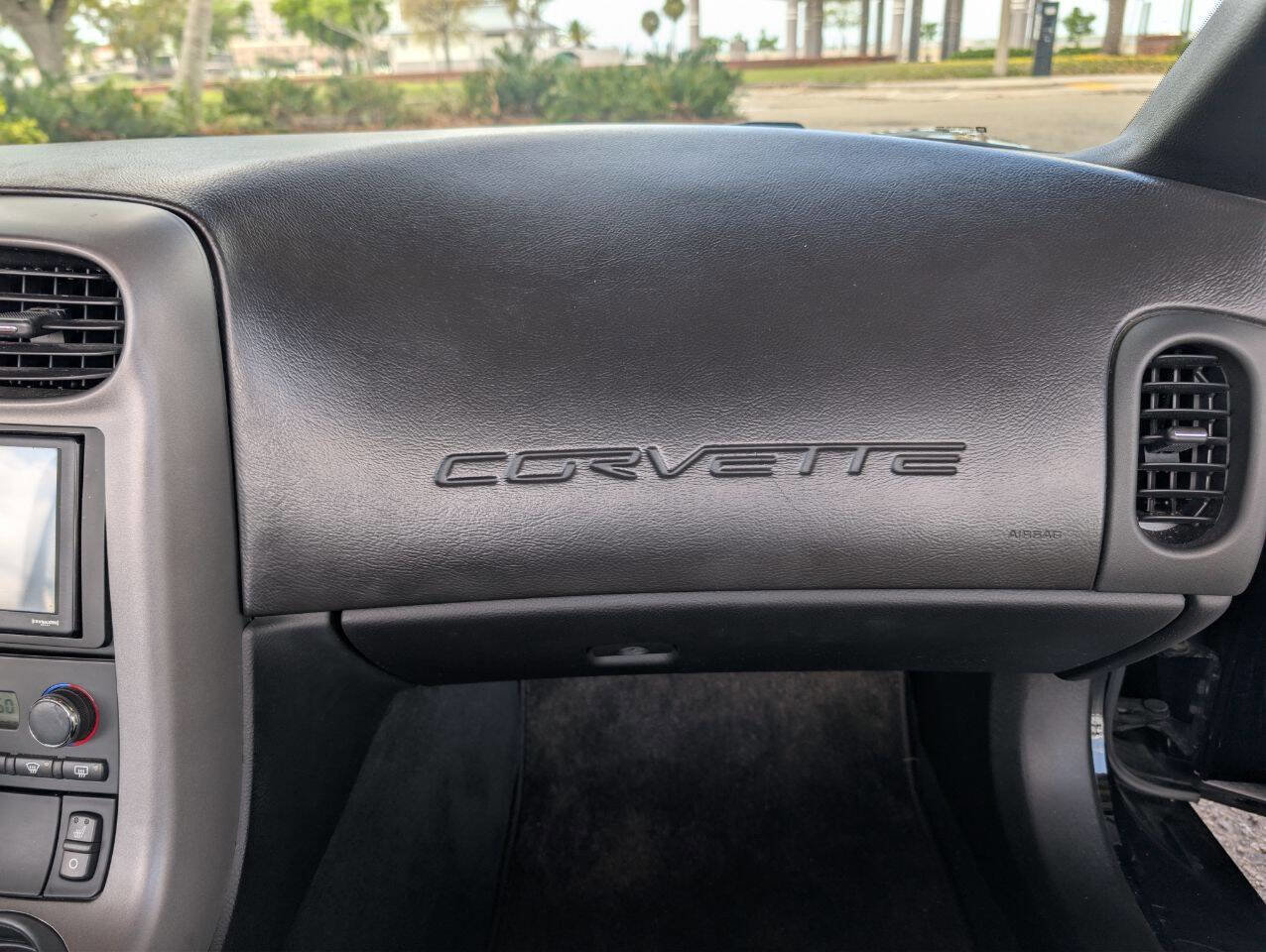 Used 2007 Chevrolet Corvette Convertible w/ Preferred Equipment Group image 21