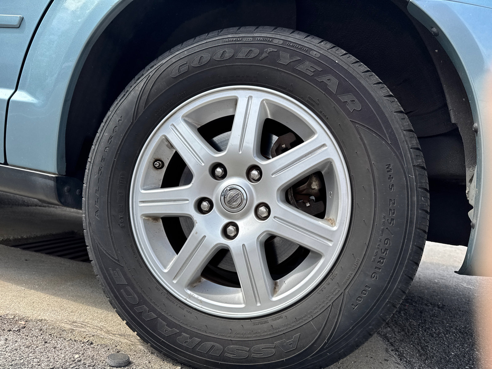 Used 2010 Chrysler Town & Country LX image 19