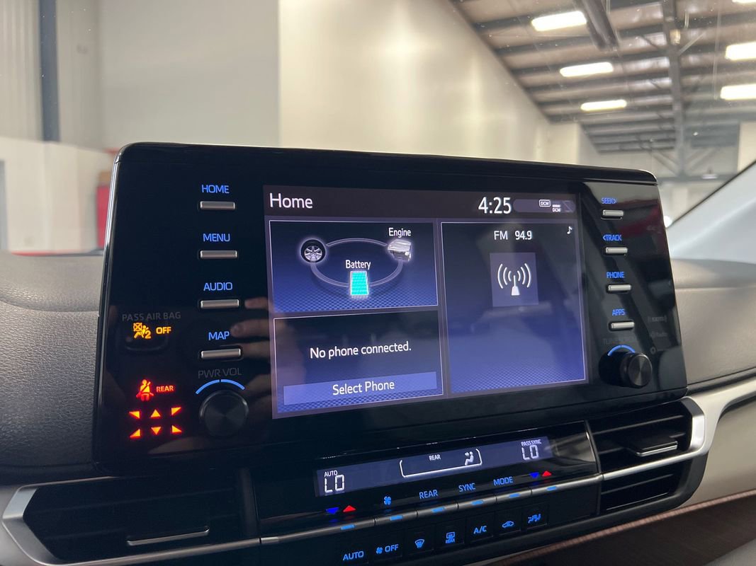 Used 2021 Toyota Sienna LE image 85