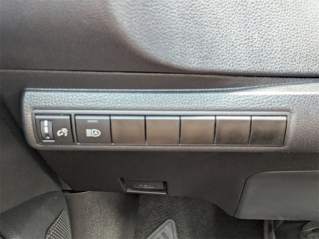 Used 2023 Toyota Corolla LE image 22