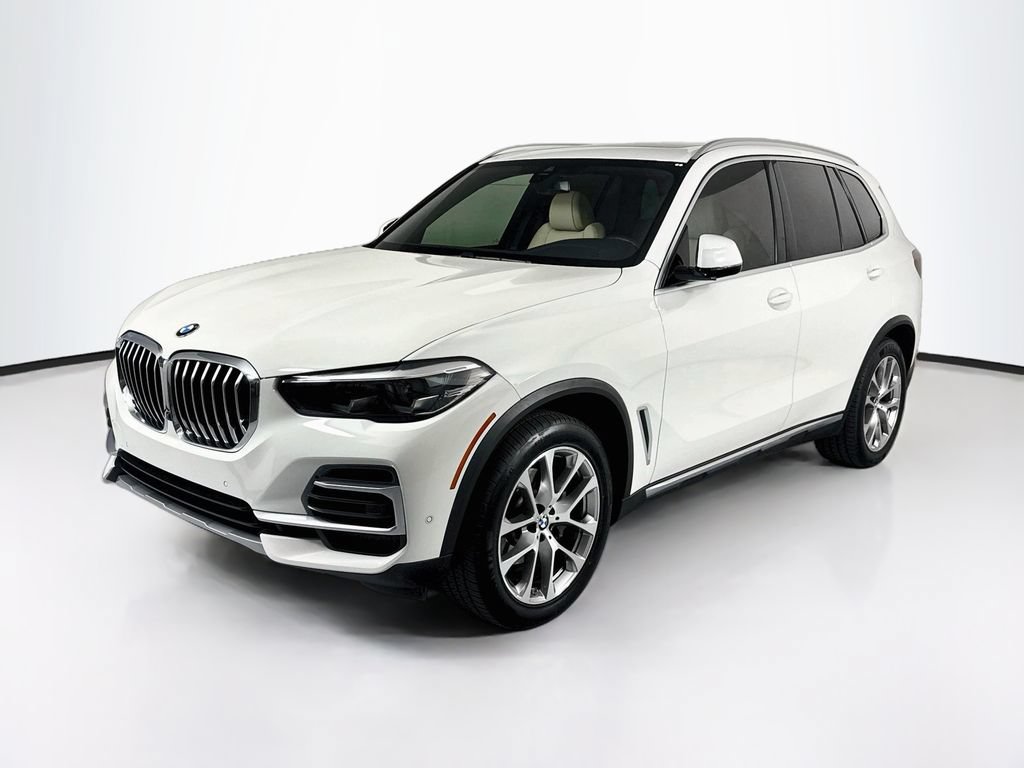 Used 2022 BMW X5 sDrive40i w/ Parking Assistance Package RWD image 1