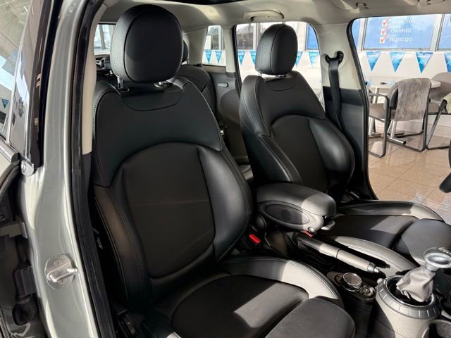 Used 2016 MINI Cooper 4-Door Hardtop image 25