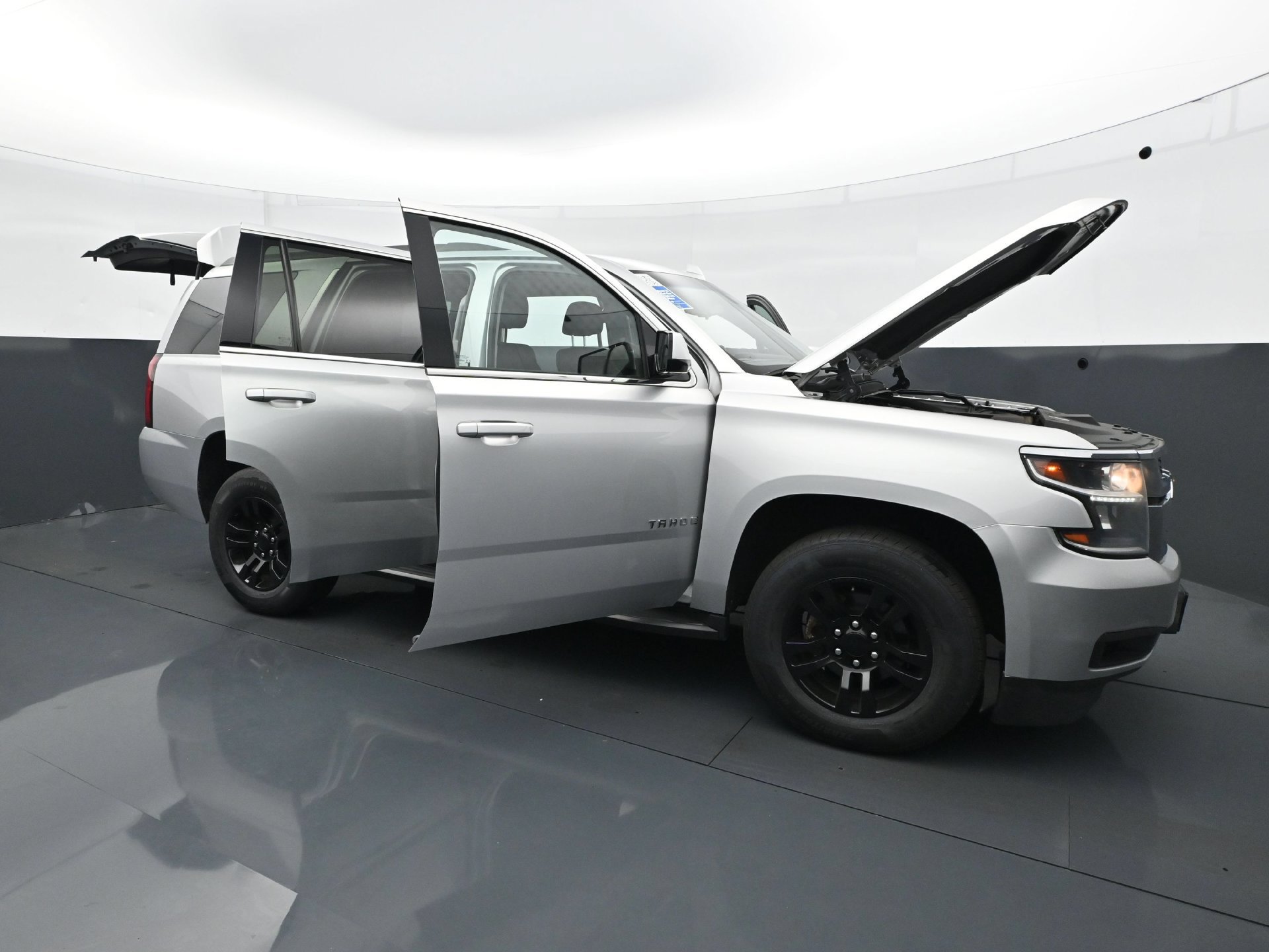 Used 2019 Chevrolet Tahoe LS AWD/4WD image 37