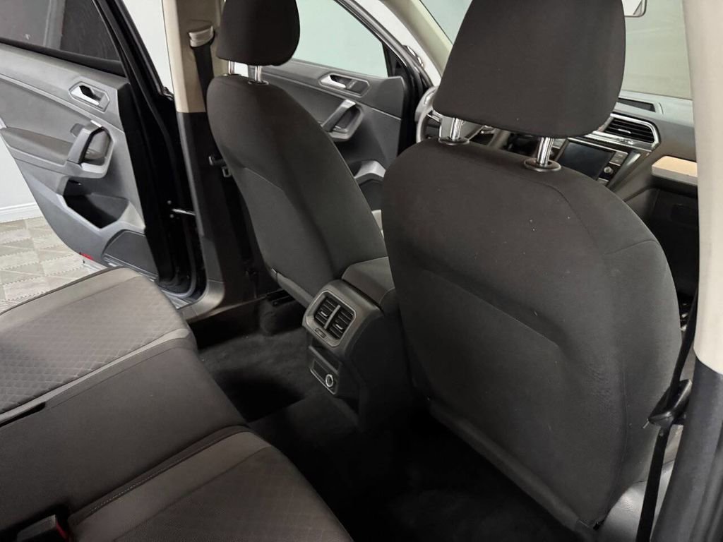 Used 2019 Volkswagen Tiguan S image 47